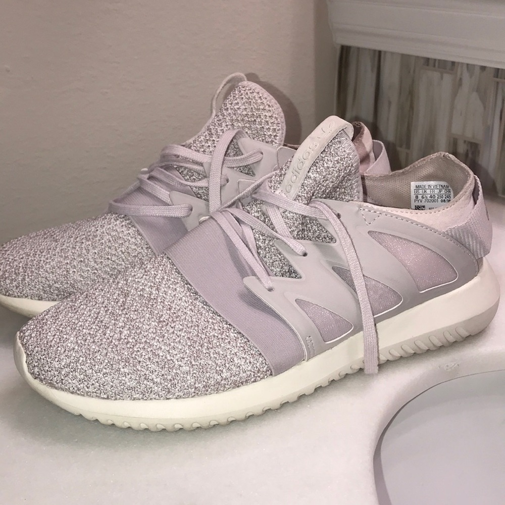 Adidas tennis shoes